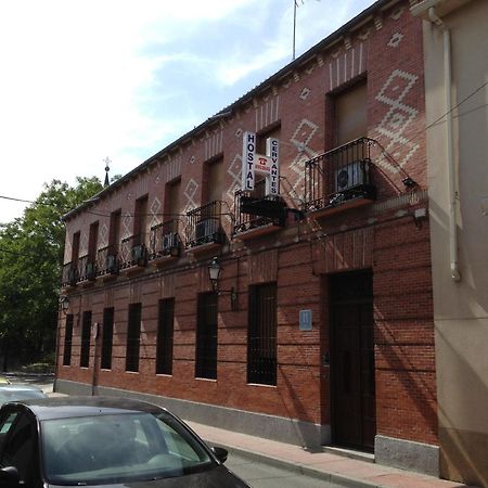 Hostal Cervantes Valdemoro Buitenkant foto