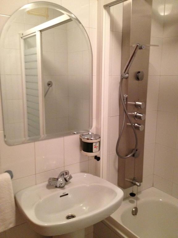 Hostal Cervantes Valdemoro Kamer foto