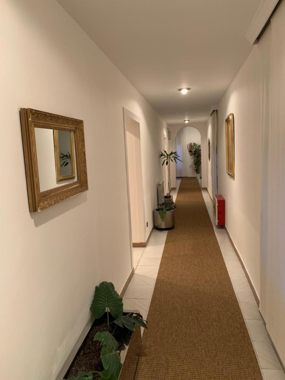 Hostal Cervantes Valdemoro Buitenkant foto